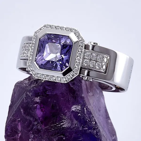 CADEAUX JEWELRY | SENSE Ring Purple Sapphire | © Cadeaux Jewelry Modular Concept